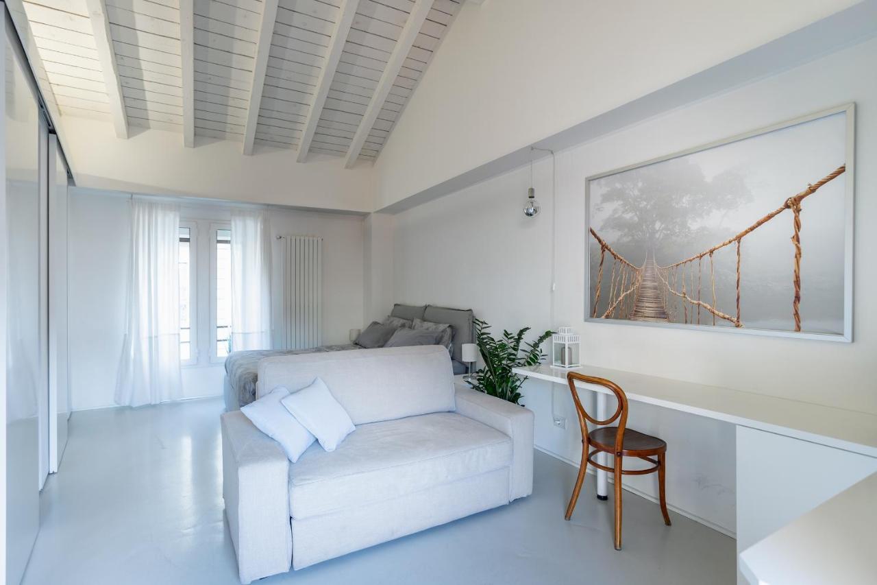Design Loft Walking Distance Brera-Duomo With Wifi+Netflix Apartman Milánó Kültér fotó